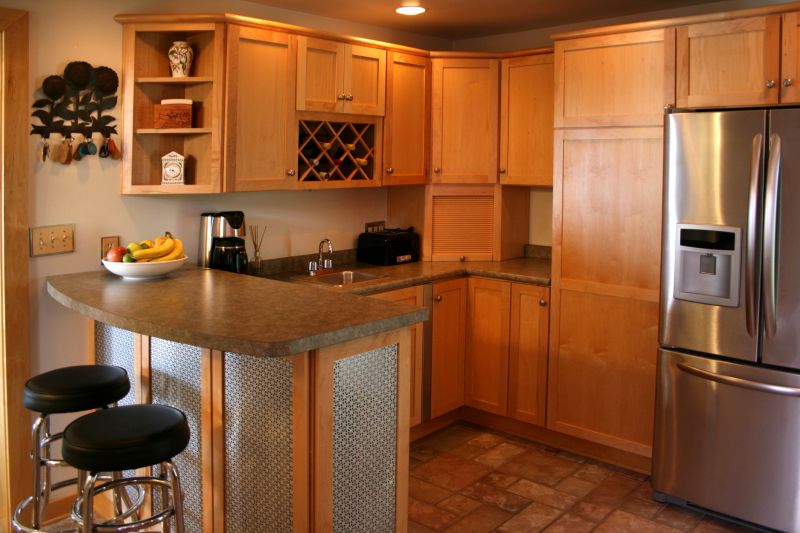 Refacing and Refinishing Cabinets